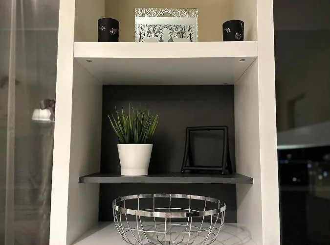 Apartment Uni Time By Lmg