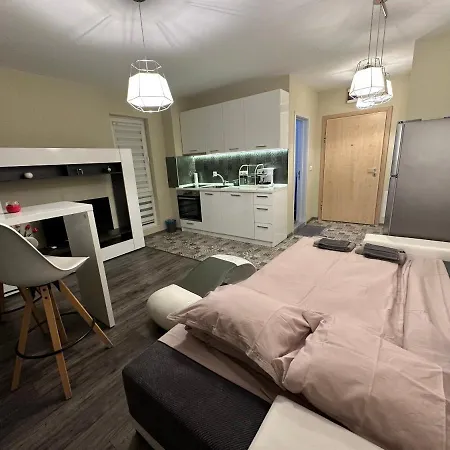 Uni Time By Lmg Sófia